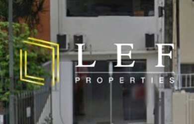 Imagem: O depósito possui 1 Vaga na garagem, 71m² de Área e está