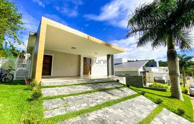 Imagem: A casa em condomínio possui 3 Dormitórios, 3 Banheiros, 3