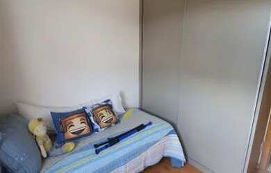 Imagem: O apartamento possui 3 Dormitórios, 1 Banheiro, 2 Vagas na