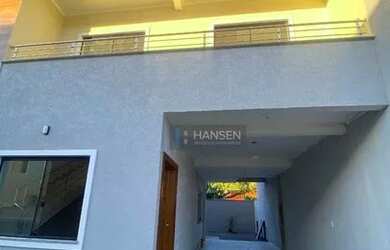 Imagem: A casa em condomínio possui 3 Dormitórios, 2 Banheiros, 2