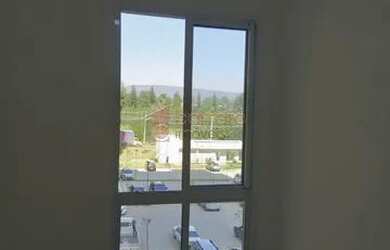 Imagem: O apartamento possui 3 Dormitórios, 1 Banheiro, 1 Vaga na garagem