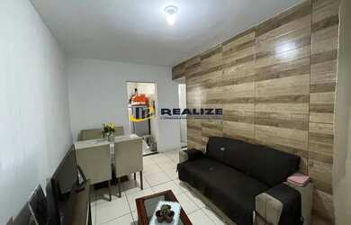 Imagem: O apartamento possui 2 Dormitórios e está localizado em Centro