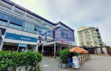 Imagem: O depósito possui 1 Vaga na garagem, 33m² de Área e está