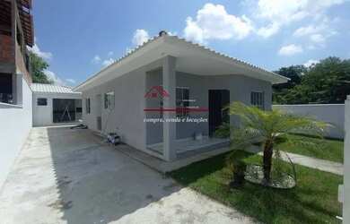 Imagem: A casa em condomínio possui 3 Dormitórios, 2 Banheiros, 3