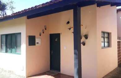 Imagem: A casa para temporada possui 2 Dormitórios e 1 Vaga na garagem