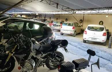 Imagem 3: Estacionamento Riachuelo. 1.166m² de Áreae5 Vagas na garagem