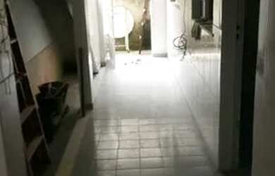 Imagem: A casa possui 1 Dormitório, 1 Banheiro e está localizado