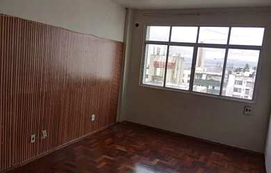 Imagem 2: Apartamento para venda tem 231 metros quadrados com 4 quartos em Barra - Salvador - BA
