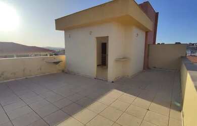 Imagem: O apartamento na cobertura possui 4 Dormitórios, 1 Banheiro