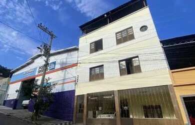 Imagem: A casa possui 1 Dormitório, 1 Banheiro e está localizado