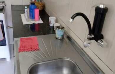 Imagem: O apartamento possui 2 Dormitórios, 1 Banheiro, 1 Vaga na garagem