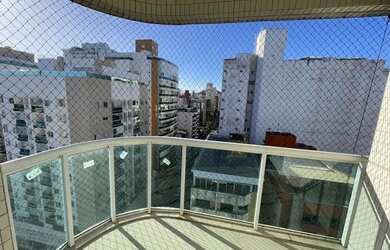 Imagem: O apartamento possui 2 Dormitórios, 3 Banheiros, 2 Vagas na