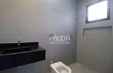 Imagem 16: Casa com 3 dormitórios e 2 suítes possibilidade para 3 suítes à venda...