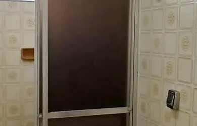 Imagem 5: Apartamento com três dormitórios, suíte e vaga demarcada para locação...