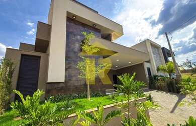 Imagem: A casa em condomínio possui 3 Dormitórios, 5 Banheiros, 4