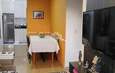 Imagem 2: Apartamento semimobiliado com 2 quartos uma vaga de garagem coberta e...