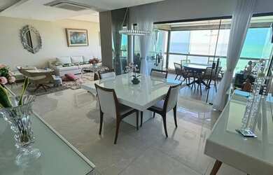 Imagem: O apartamento possui 4 Dormitórios, 4 Banheiros, 3 Vagas na