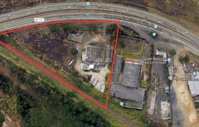 Imagem: O terreno possui 12.000m² de Área e está localizado em Vila