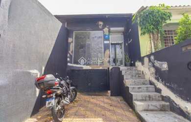 Imagem: O depósito possui 1 Vaga na garagem, 150m² de Área e está