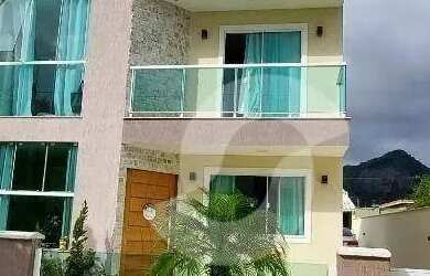 Imagem: A casa em condomínio à venda possui 4 Dormitórios, 3 Banheiros