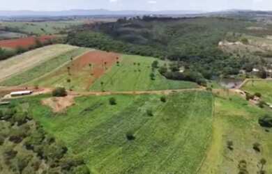 Imagem: A fazenda possui 20.000m² de Área e está localizado em Centro