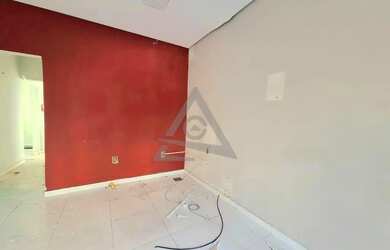 Imagem: O depósito possui 3 Vagas na garagem e 135m² de Área e está