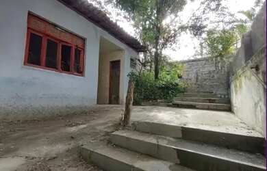 Imagem: A casa possui 5 Dormitórios, 5 Banheiros, 4 Vagas na garagem