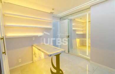 Imagem: O depósito possui 2 Vagas na garagem, 75m² de Área e está