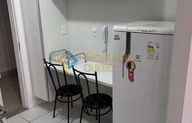 Imagem: O apartamento possui 1 Dormitório, 1 Banheiro, 1 Vaga na garagem