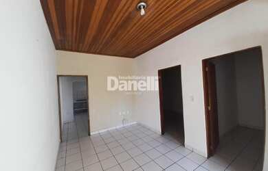 Imagem: A casa possui 2 Dormitórios, 1 Banheiro, 100m² de Área e