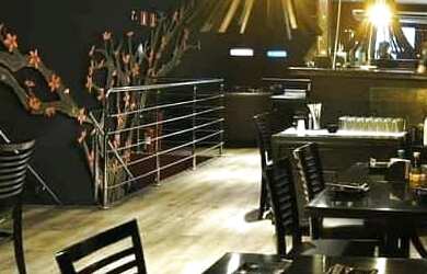 Imagem: O depósito está localizado em José Menino, Santos à venda