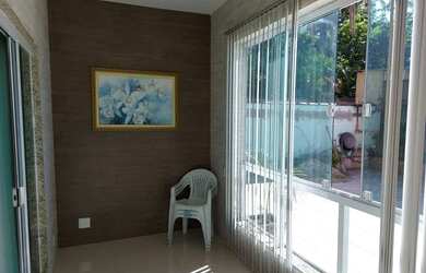 Imagem: A casa possui 3 Dormitórios, 3 Banheiros, 2 Vagas na garagem