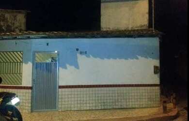 Imagem 2: CASA COM PONTO COMERCIAL. Varanda, 150m² de Área, 1 Vaga na garageme3...