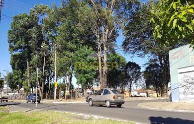 Imagem: O terreno possui 2.300m² de Área e está localizado em Parque