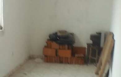 Imagem: A casa possui 2 Dormitórios, 1 Banheiro, 120m² de Área e