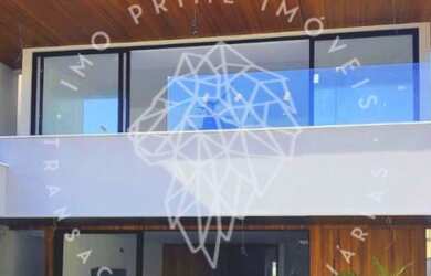 Imagem: A casa em condomínio possui 5 Dormitórios, 5 Banheiros, 2