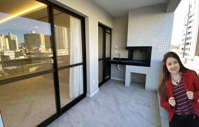 Imagem: O apartamento possui 3 Dormitórios, 3 Banheiros, 2 Vagas na