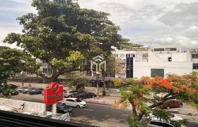 Imagem: O depósito possui 1 Vaga na garagem, 45m² de Área e está