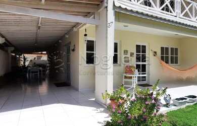 Imagem: O apartamento possui 4 Dormitórios, 3 Banheiros, 5 Vagas na