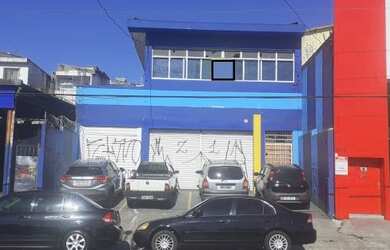 Imagem: O depósito possui 5 Vagas na garagem e 520m² de Área e está