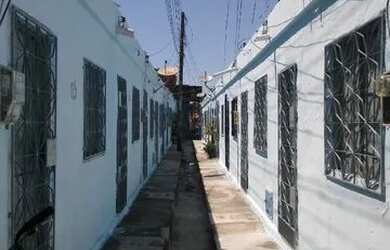 Imagem: A casa possui 1 Dormitório, 1 Banheiro e está localizado