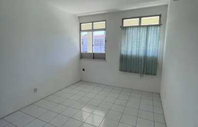 Imagem: A casa possui 5 Dormitórios, 4 Banheiros, 5 Vagas na garagem