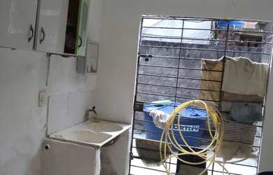 Imagem 3: Vendo esta linda casa. Varanda, 120m² de Área, 1 Vaga na garageme2 Dormitórios