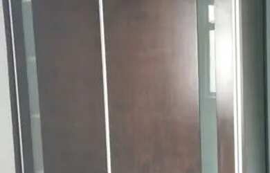 Imagem: O apartamento possui 3 Dormitórios, 1 Banheiro, 1 Vaga na garagem