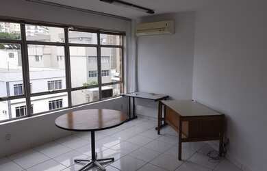 Imagem: O depósito possui 57m² de Área e está localizado em Santo