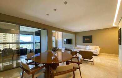 Imagem: O apartamento possui 4 Dormitórios, 5 Banheiros, 4 Vagas na