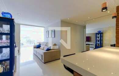 Imagem: O apartamento possui 1 Dormitório, 2 Banheiros, 2 Vagas na