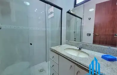 Imagem 15: Apartamento para venda tem 210 metros quadrados com 3 quartos em Centro...