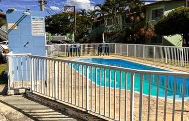 Imagem: A casa em condomínio e possui 2 Dormitórios, Suítes, 1 Banheiro