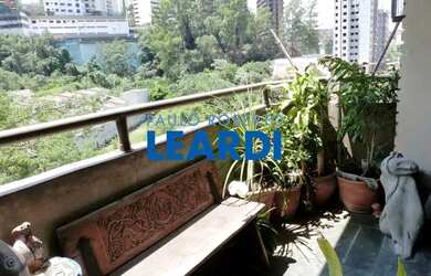 Imagem: O apartamento possui 4 Dormitórios, 3 Banheiros, 3 Vagas na